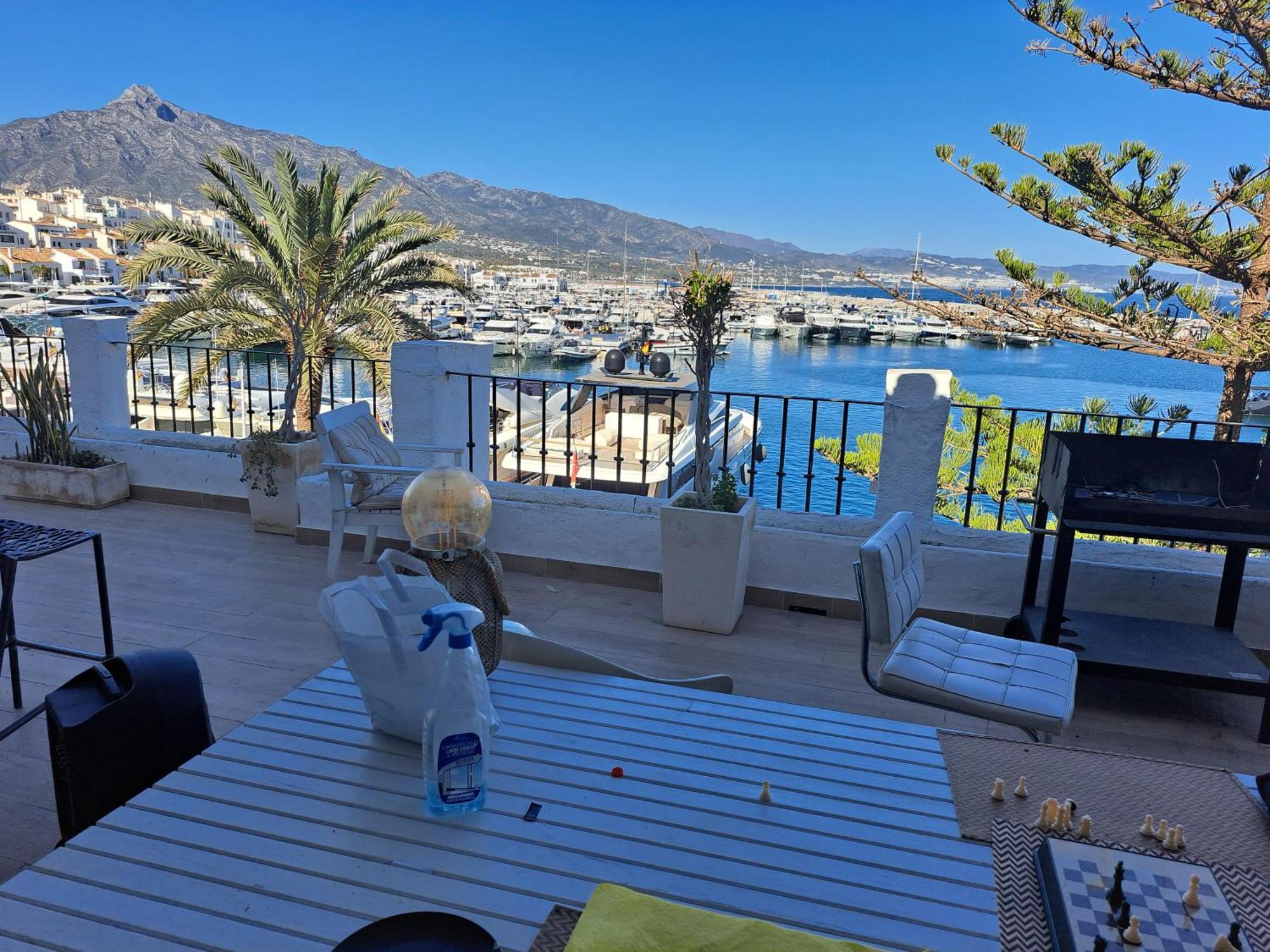 Hostel Huge Penthouse With Private Shared Terrace And Kitchen Views Marbella